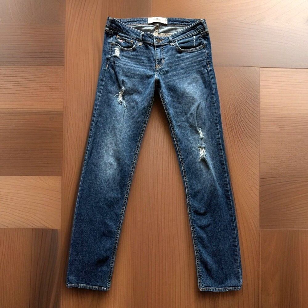 Hollister Womens/Junior Size 11 Low Rise Skinny Distressed Jeans (Fits 30x31)